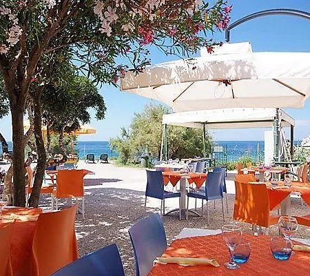 Acquaviva Village Camping Vakantiepark Portoferraio