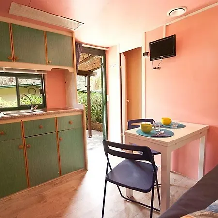 Acquaviva Village Camping Vakantiepark *