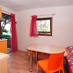 Acquaviva Village *