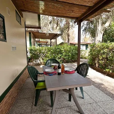 Acquaviva Village *